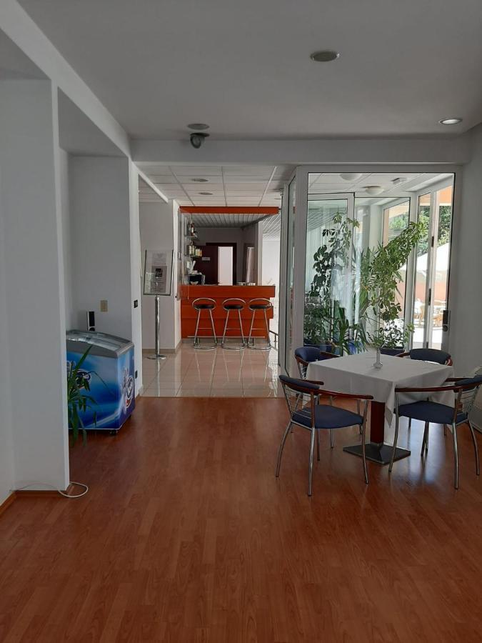 Hotel Tamaris Novi Vinodolski Ngoại thất bức ảnh
