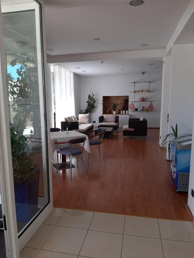 Hotel Tamaris Novi Vinodolski Ngoại thất bức ảnh