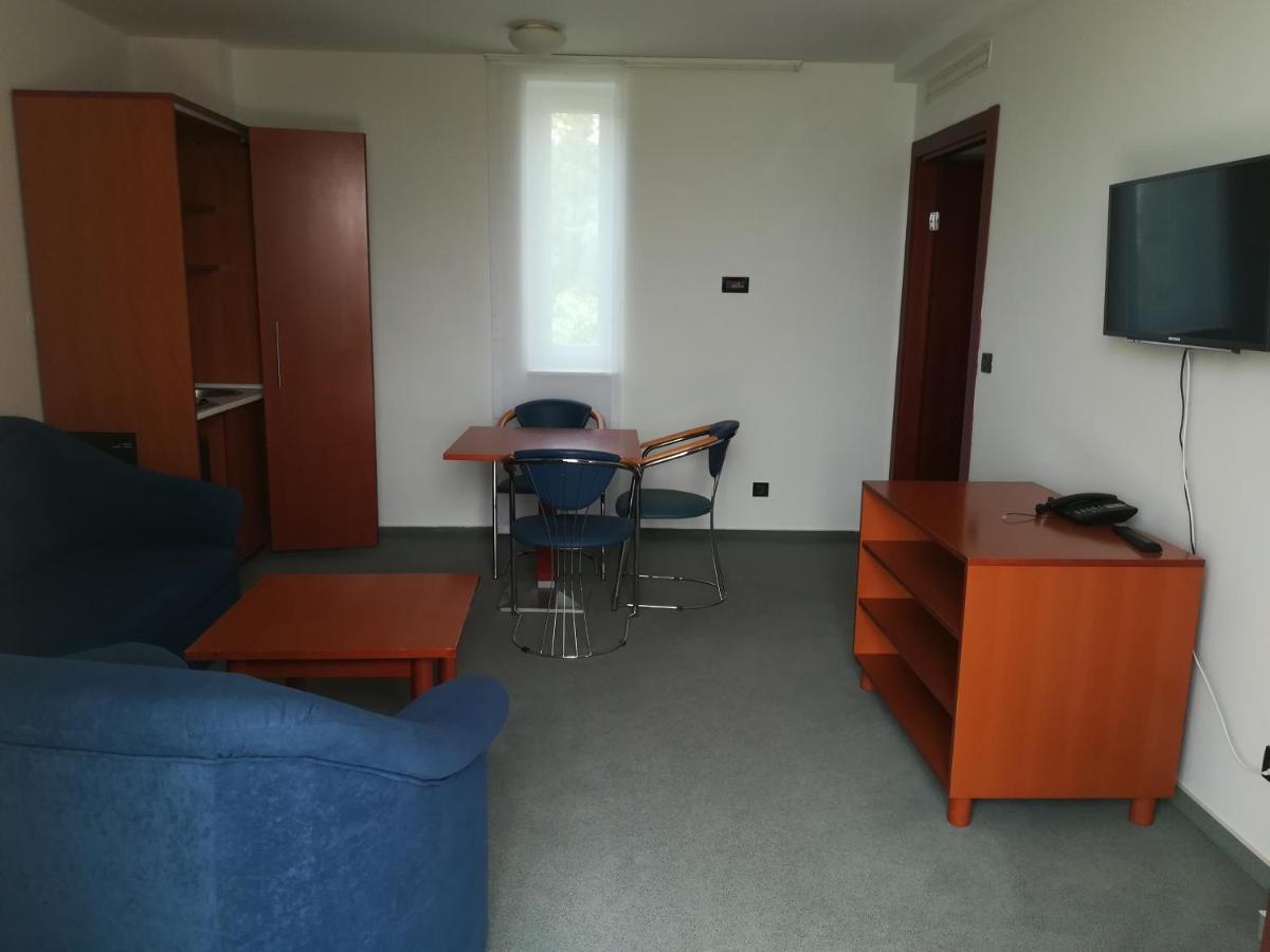 Hotel Tamaris Novi Vinodolski Ngoại thất bức ảnh