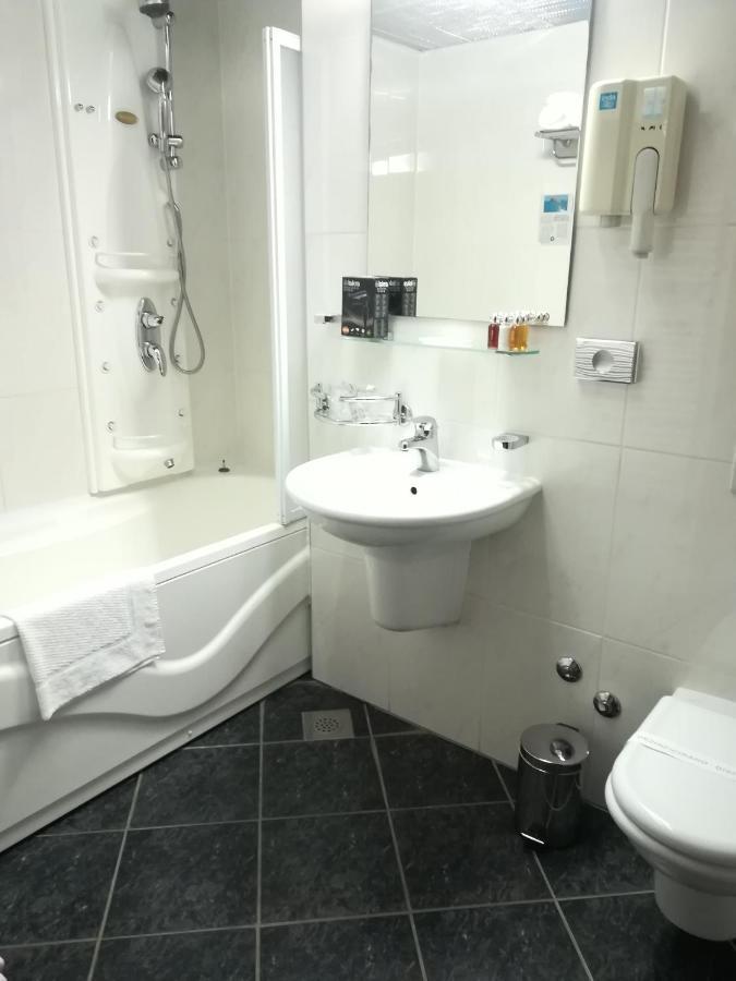 Hotel Tamaris Novi Vinodolski Ngoại thất bức ảnh
