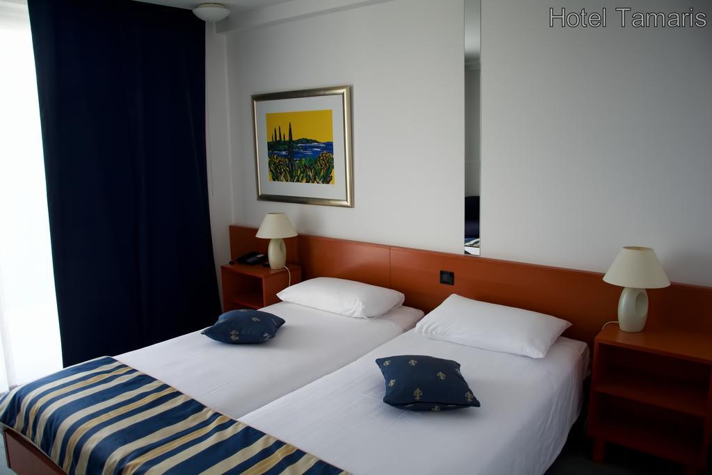 Hotel Tamaris Novi Vinodolski Ngoại thất bức ảnh